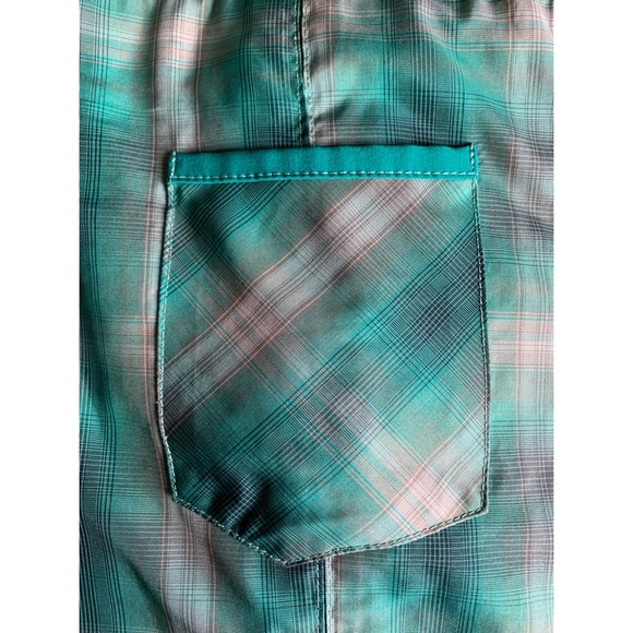 Kuhl Ionik Plaid Button Down Outdoors Shirt - Picture 3 of 4